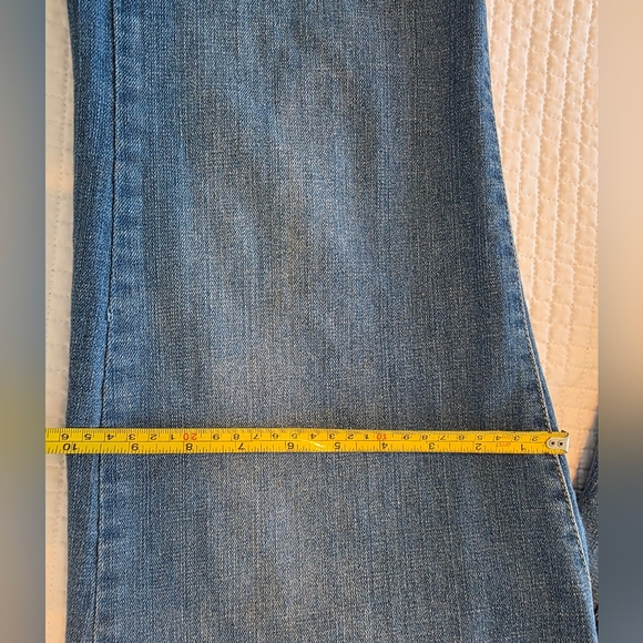 BCBG Paris Classic Blue Women's Wide Leg Jeans, Size 16 - Picture 8 of 11